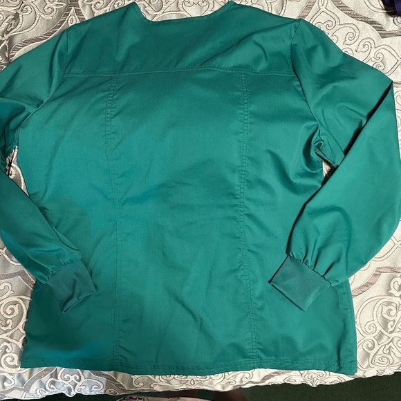 Hunter Green full scrub set - Picture 6 of 11